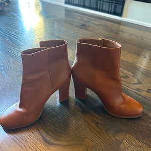 Michael Kors Brown zip up top platform boots